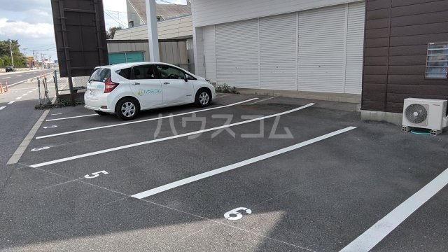 3/7 駐車場