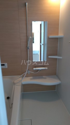 13/30 浴室