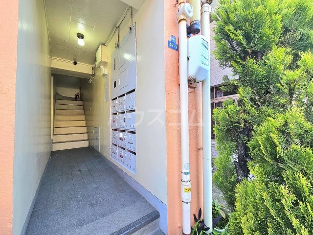 21/26 エントランス