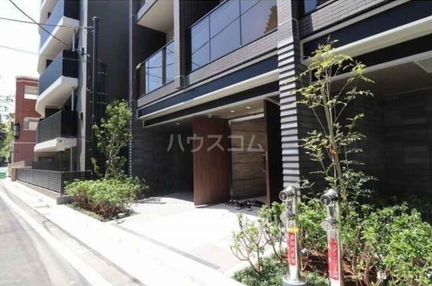 15/19 エントランス