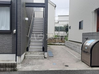 29/30 エントランス