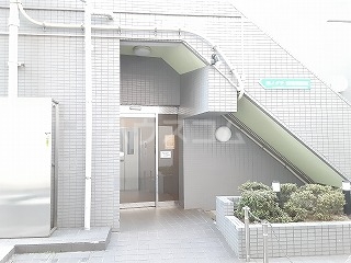 29/29 エントランス