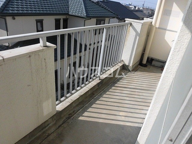 16/27 バルコニー