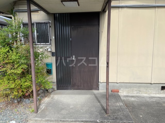 25/30 エントランス