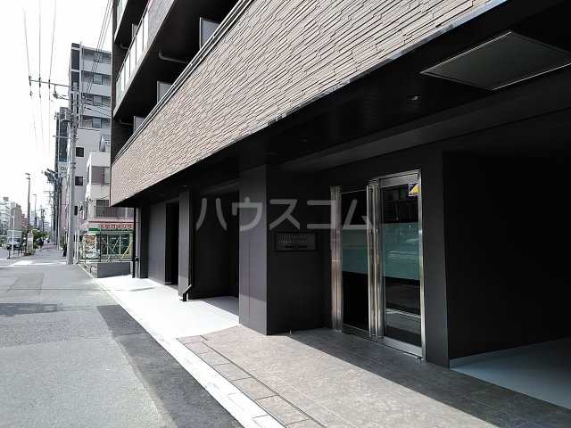 29/30 エントランス