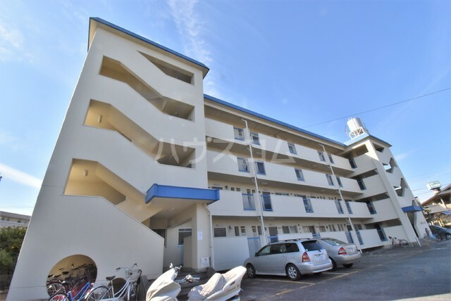 13/20 エントランス