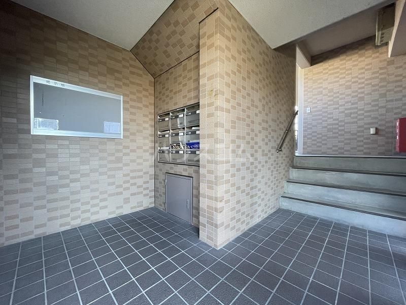 22/29 エントランス