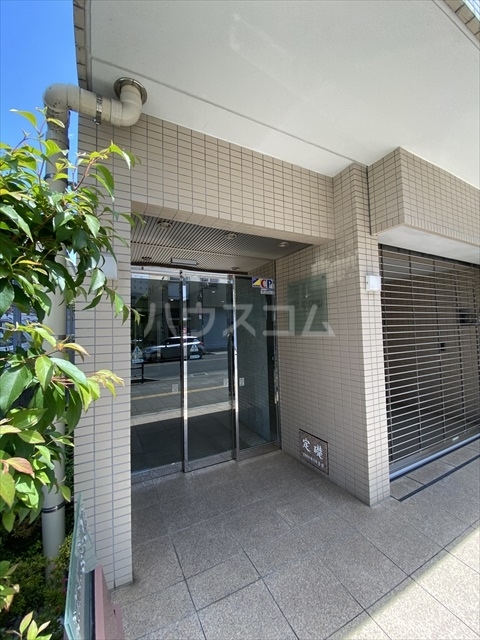 2/3 エントランス