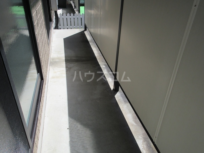 13/18 バルコニー