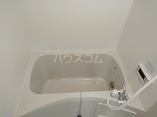 17/30 浴室