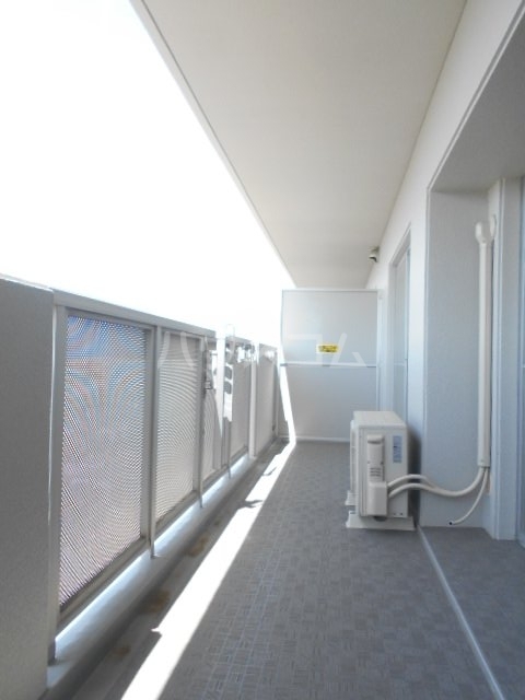 25/30 バルコニー