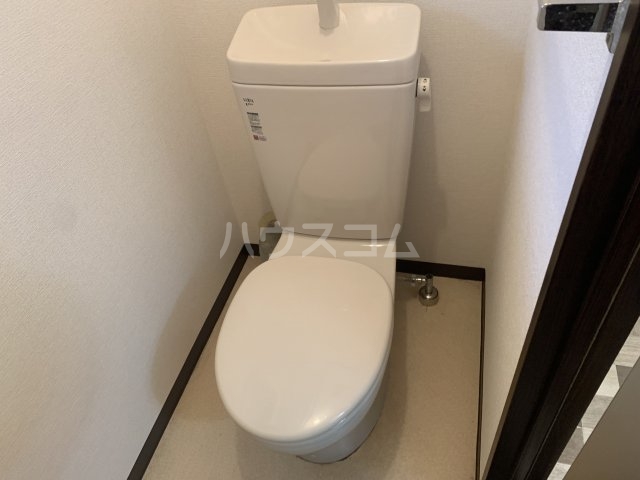 13/30 トイレ
