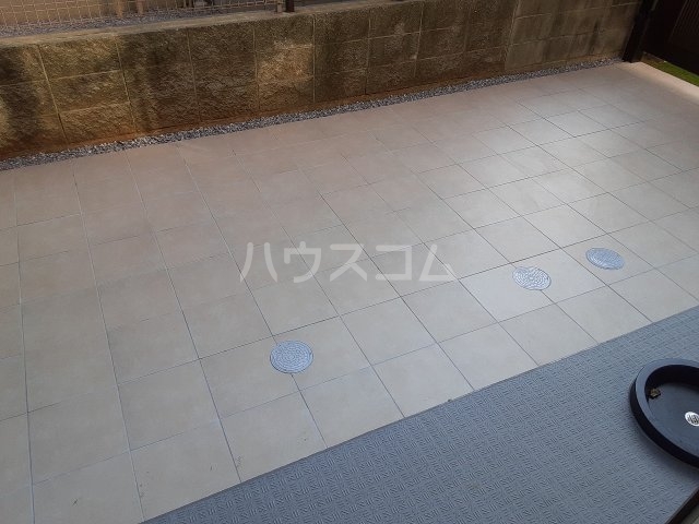 23/30 バルコニー