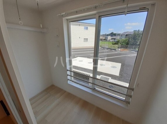 23/30 バルコニー