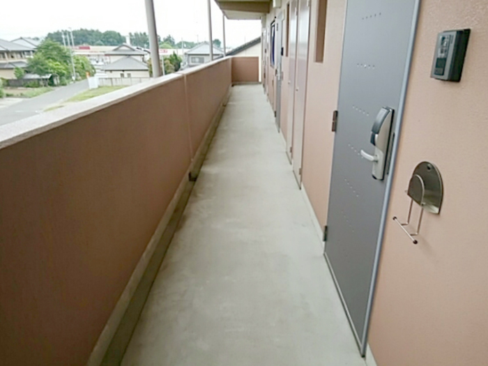 19/28 エントランス