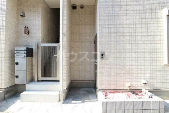 3/5 エントランス