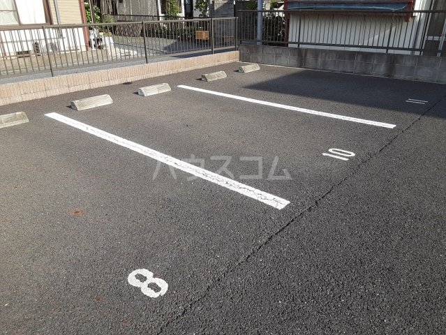 18/20 駐車場