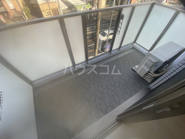 20/28 バルコニー