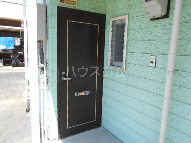 23/30 エントランス