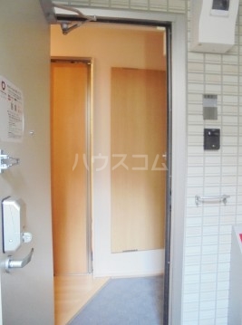 13/30 玄関