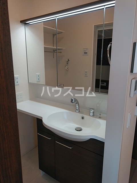13/28 洗面