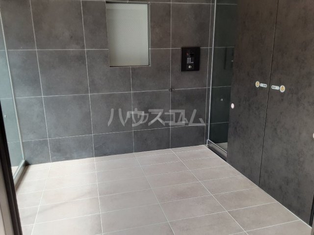 21/24 エントランス