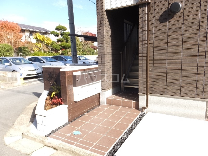 21/29 エントランス