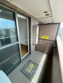 17/27 バルコニー