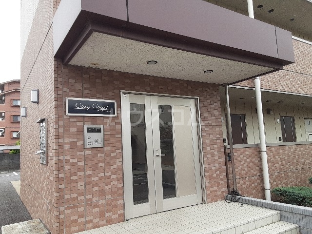 27/30 エントランス