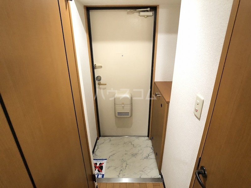13/30 玄関