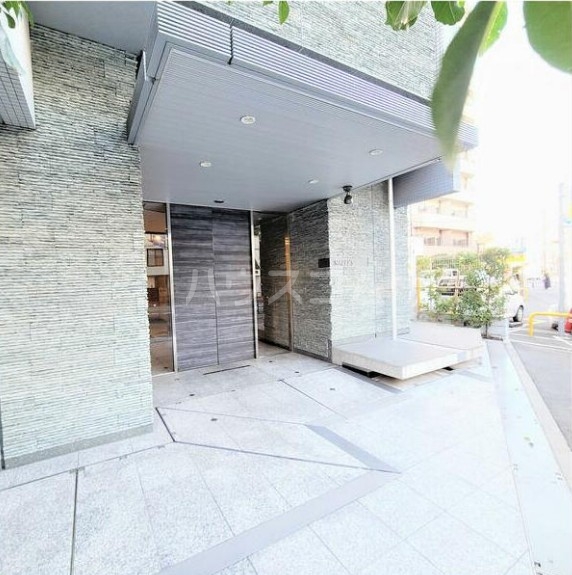 3/3 エントランス