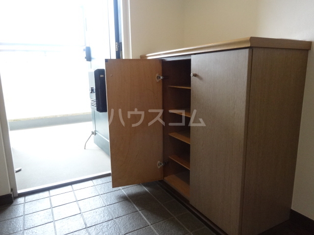 13/30 玄関