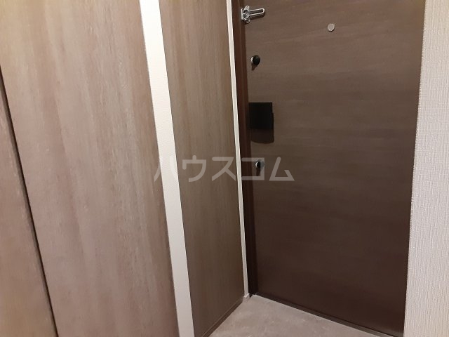 14/30 玄関