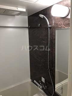 13/30 浴室