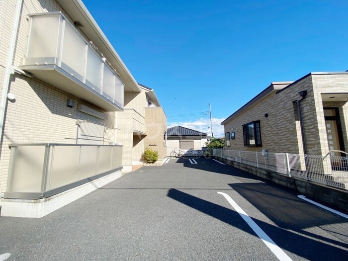 20/29 駐車場