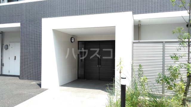 3/4 エントランス