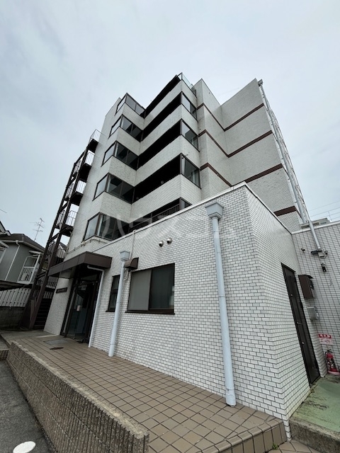 2/8 外観