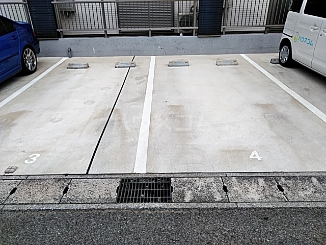 3/4 駐車場