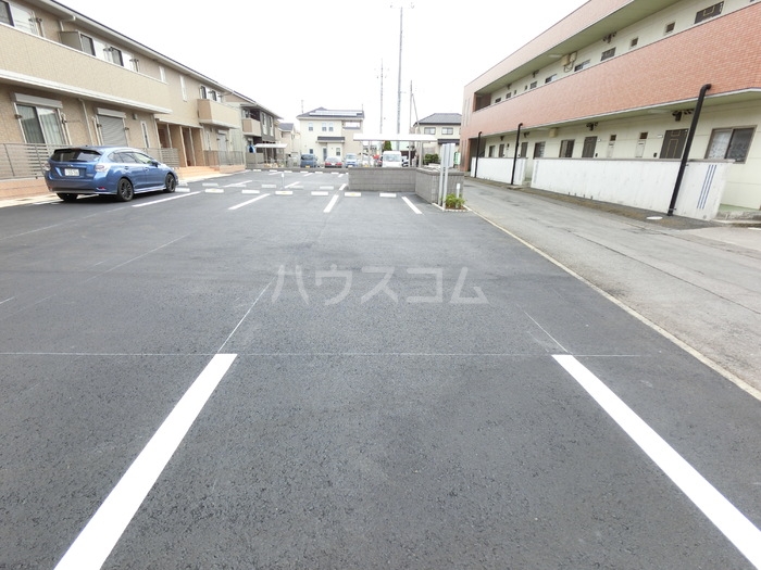16/20 駐車場