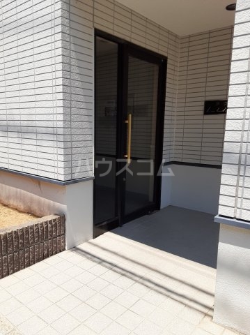 20/29 エントランス