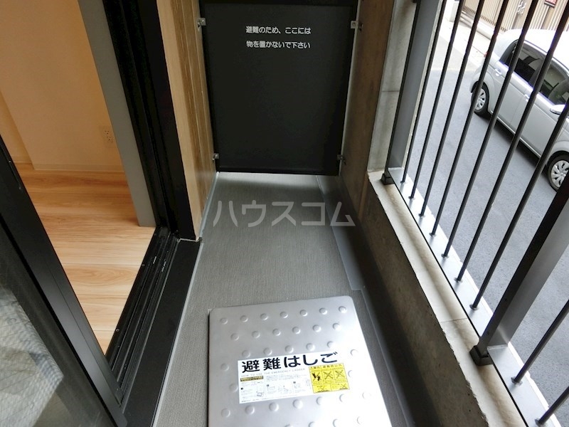 13/19 バルコニー