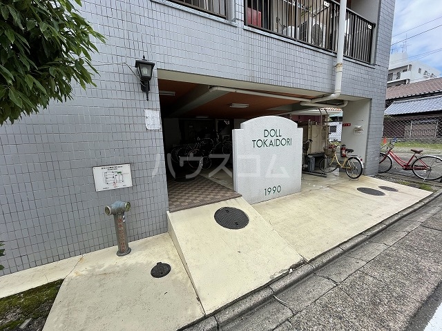 22/30 エントランス