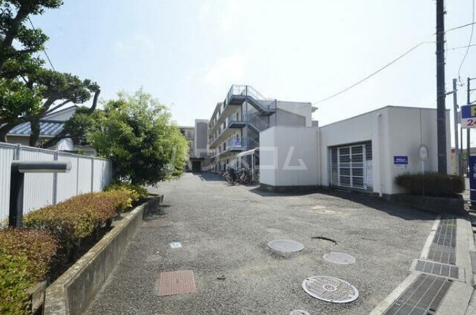 24/29 駐車場