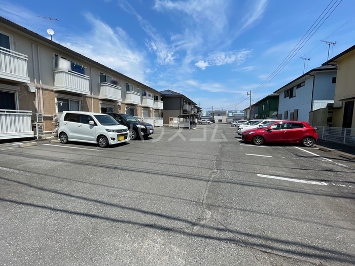 16/18 駐車場