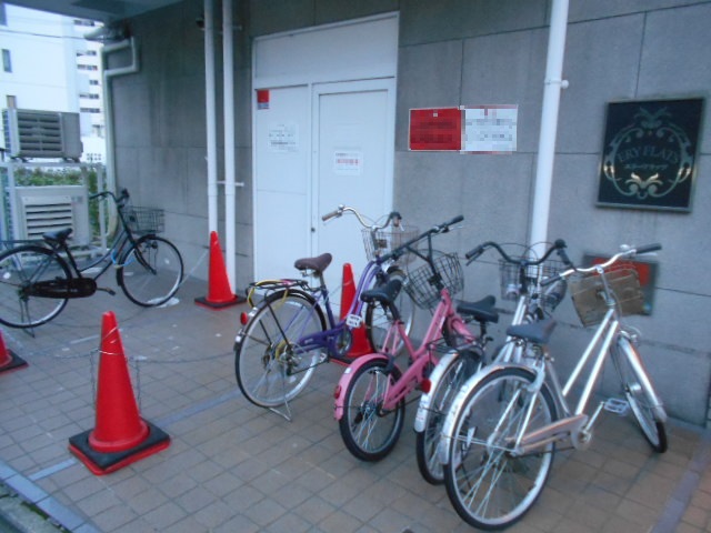 22/30 エントランス