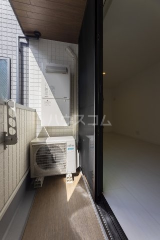 23/30 バルコニー