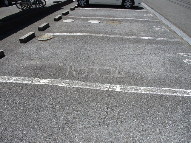 3/4 駐車場