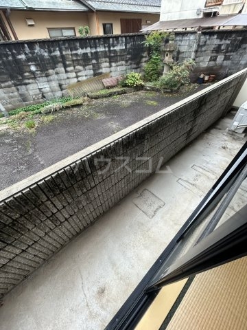 17/28 バルコニー