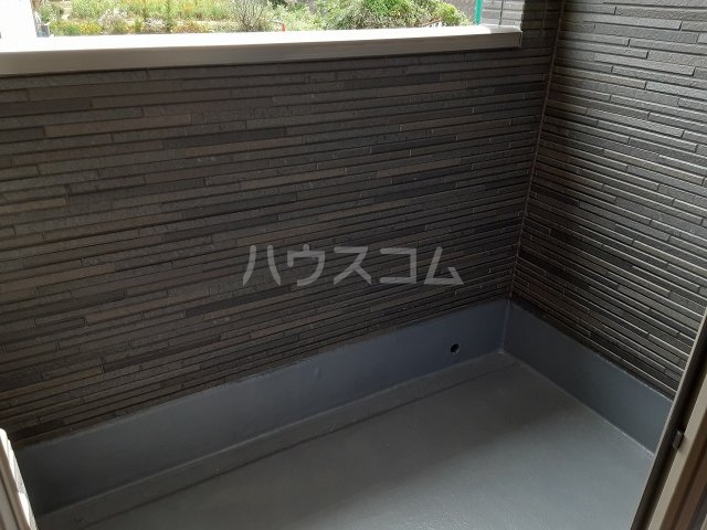 25/30 エントランス