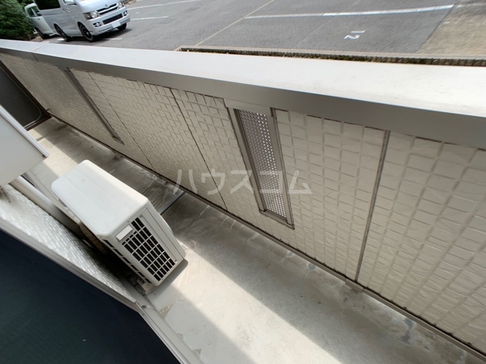 13/22 バルコニー